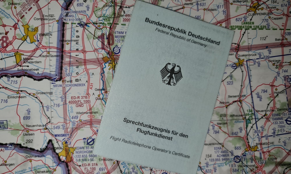 Read more about the article Flugfunkzeugnis – jetzt buchen